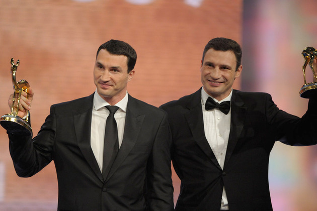 Владимир и Виталий Кличко награждены премией Bambi-2009